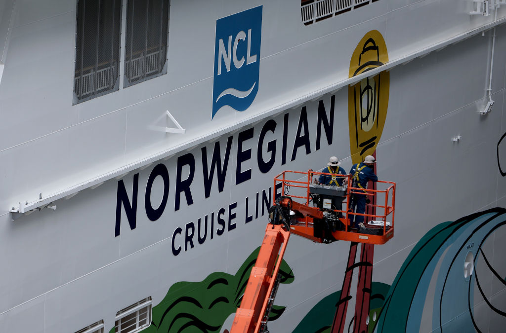 CDC ends COVID-19 program for cruise ships - Vimarsana News