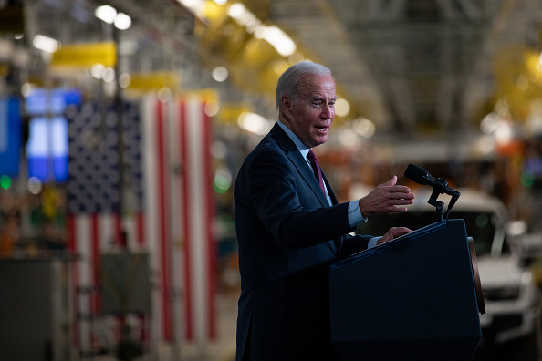 Biden touts electric vehicle investments at Detroit auto show - Vimarsana News