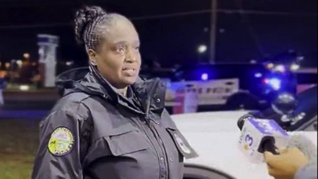 Two dead in Chattanooga shooting that erupted at post office, ended in vehicle crash: Police - Vimarsana News