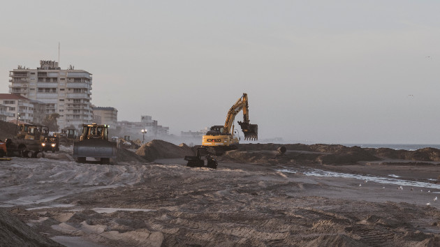 How climate change, rising sea levels are transforming coastlines around the world - Vimarsana News