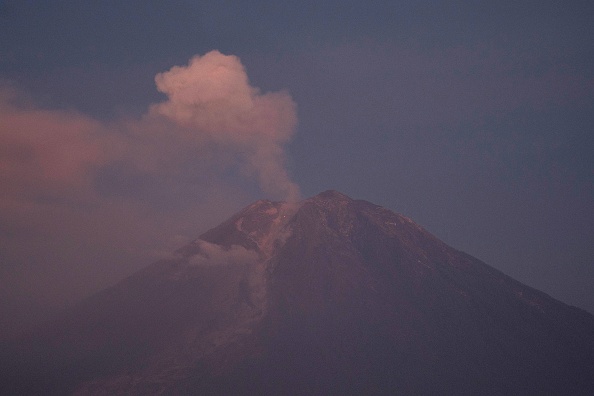 Eruption of Mount Semeru, Indonesia's tallest volcano, prompts evacuations for thousands living downslope - Vimarsana News