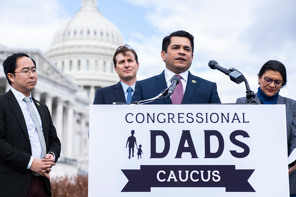 Democrats launch dads caucus to focus on family issues, push for paid leave - Vimarsana News