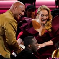 m_adeleandtherockatthegrammys_020723622937