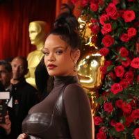 m_rihanna_031223495505