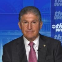 210912_tw_manchin_hpmain_16x9_992331718