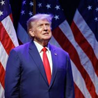 getty_31723_donaldtrumpflags37061