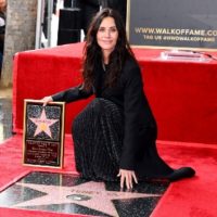 getty_courtney_cox_walk_of_fame_03232023969120