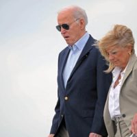 jill-joe-biden-tornado-mississippi-gty-mz-10-23032731767