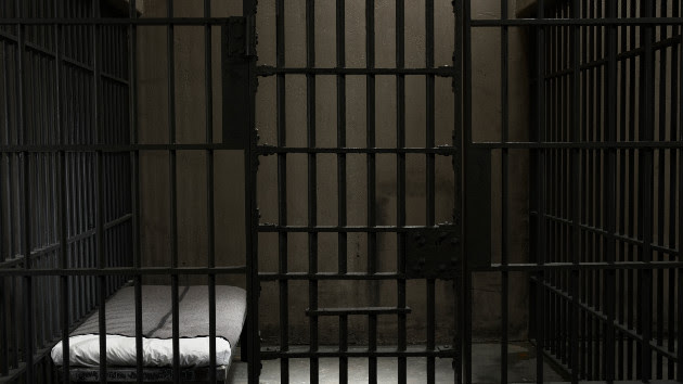 Former Oklahoma detainee sues jail after claims she suffered severe facial burns - Vimarsana News
