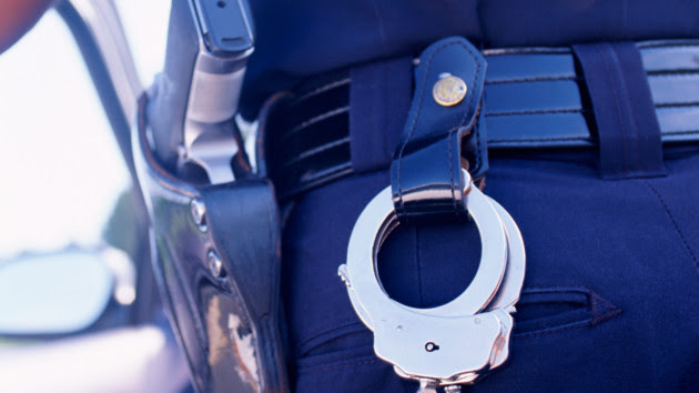 Officers dying in line of duty during a felony down 18% in 2022: FBI - Vimarsana News
