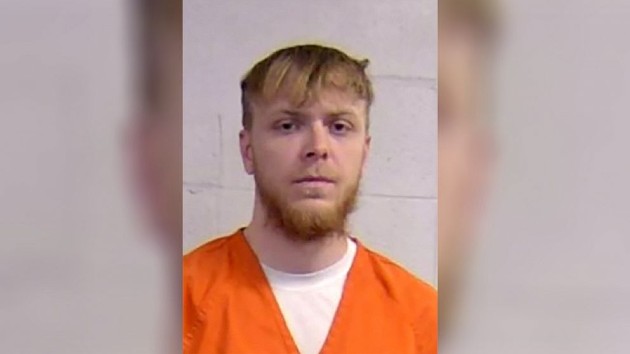 Louisville police search for inmate who escaped through car window then briefly kidnapped two - Vimarsana News