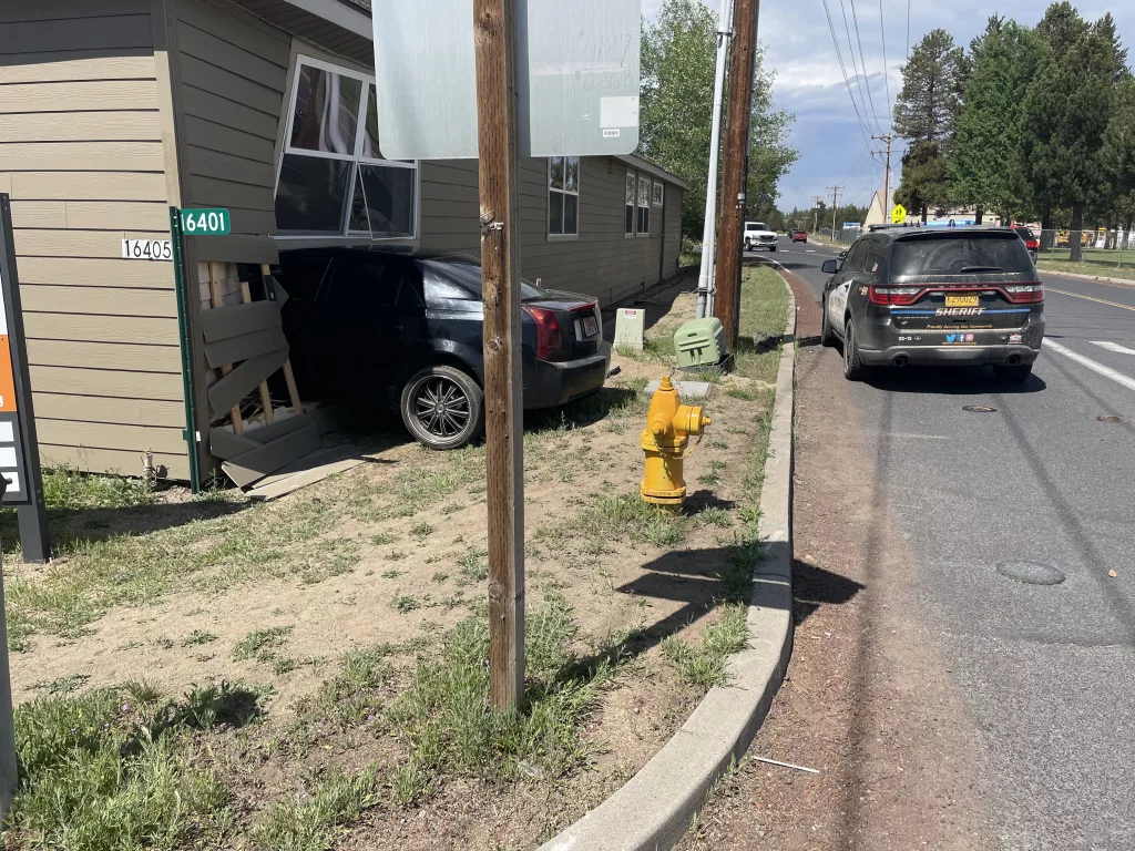 La Pine's Temporary Library Closed After Crash | MyCentralOregon.com - Horizon Broadcasting Group, LLC - Vimarsana News