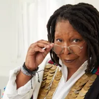 e_whoopi_goldberg_0202202289516