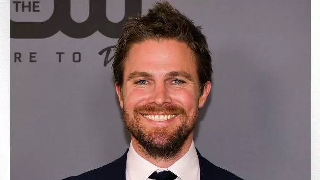 'Arrow' vet Stephen Amell catches arrows from fellow SAG-AFTRA actors for saying he "does not support striking" | MyCentralOregon.com - Vimarsana News