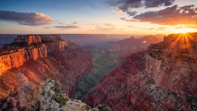 Grand Canyon hiker dies attempting to trek from south rim to north rim in single day - Vimarsana News