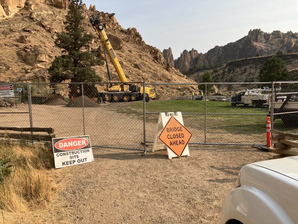 Smith Rock Pedestrian Bridge Remains Closed - Vimarsana News