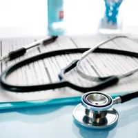 gettyrf_42523_medchartstethoscope28329977082