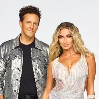 m_dwtsjasonmraz-daniella20karagach_092723126020