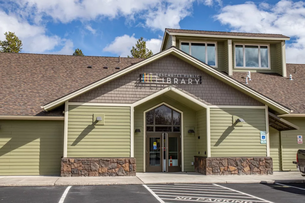 La Pine Library Holds Grand Opening - Vimarsana News