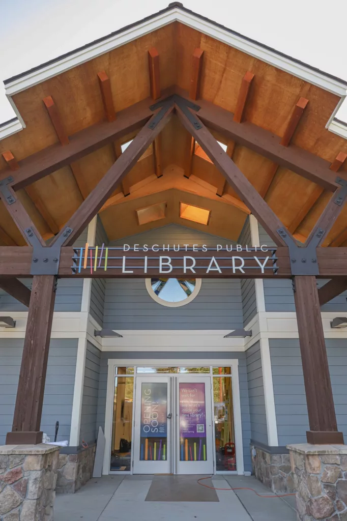 Sisters Library Grand Opening Saturday - Vimarsana News
