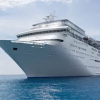 getty_61022_cruiseship190765