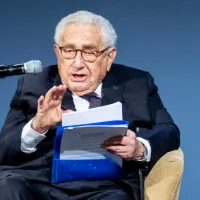 getty_113023_henrykissinger542185