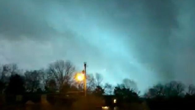 Severe storms that brought deadly tornadoes to South are now moving ...