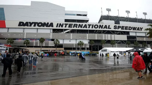 NASCAR delays Daytona 500 race by a day due to heavy rain - Vimarsana News