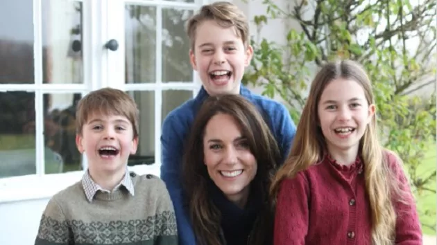 Kate Middleton thanks public for support amid recovery from surgery - Vimarsana News