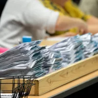 counting-ballot-papers-during-an-election