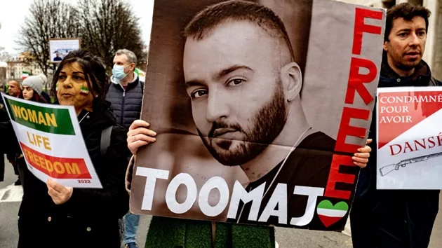 Iranian rapper Toomaj Salehi sentenced to death for songs critical of regime - Vimarsana News