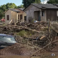 brazil-floods-4-gty-jm-240514_1715725413999_hpembed_3x2770344