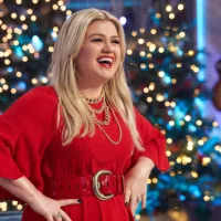 getty_kellyclarkson_102623492882