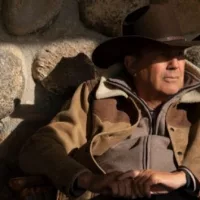 e_yellowstone_closer_11152022698934