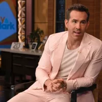 e_ryanreynolds_abclorenzo20bevilaqua_120424417741