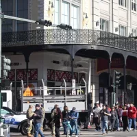 getty_securitybourbonstreet_010325969652