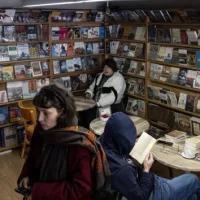 news_bookstorejerusalem_362594846