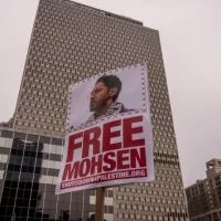 getty_freemoshenrally_043025937550