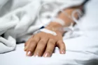 gettyrf_102722_hospitalivarm524187