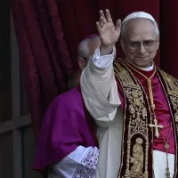 g_pope_050825895897