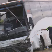 kabc_buscrash_051125937108