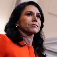 getty_tulsigabbard_052925674675