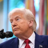 news_donaldtrump_52925591319