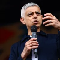 getty_sadiqkhan_060925382161
