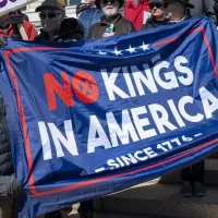 g_kingsprotest_061325201411