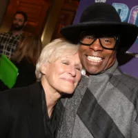 getty_glennclosebillyporter_061625133415