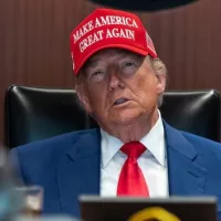 getty_donald-trump-01-gty-jef-250623_1750680550960_hpmain909583
