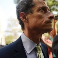 g_anthonyweiner_062425740955