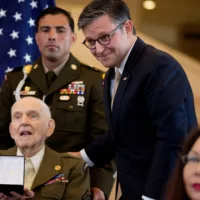 news_congressionalgoldmedal_62625901682