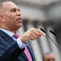 getty_hakeemjeffries_070325986987